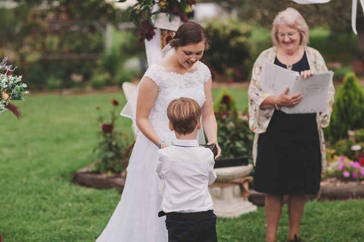 birdsongweddingsand celebrations | Unit 4/8 Ipswich St, East Toowoomba QLD 4350, Australia | Phone: 0431 843 430