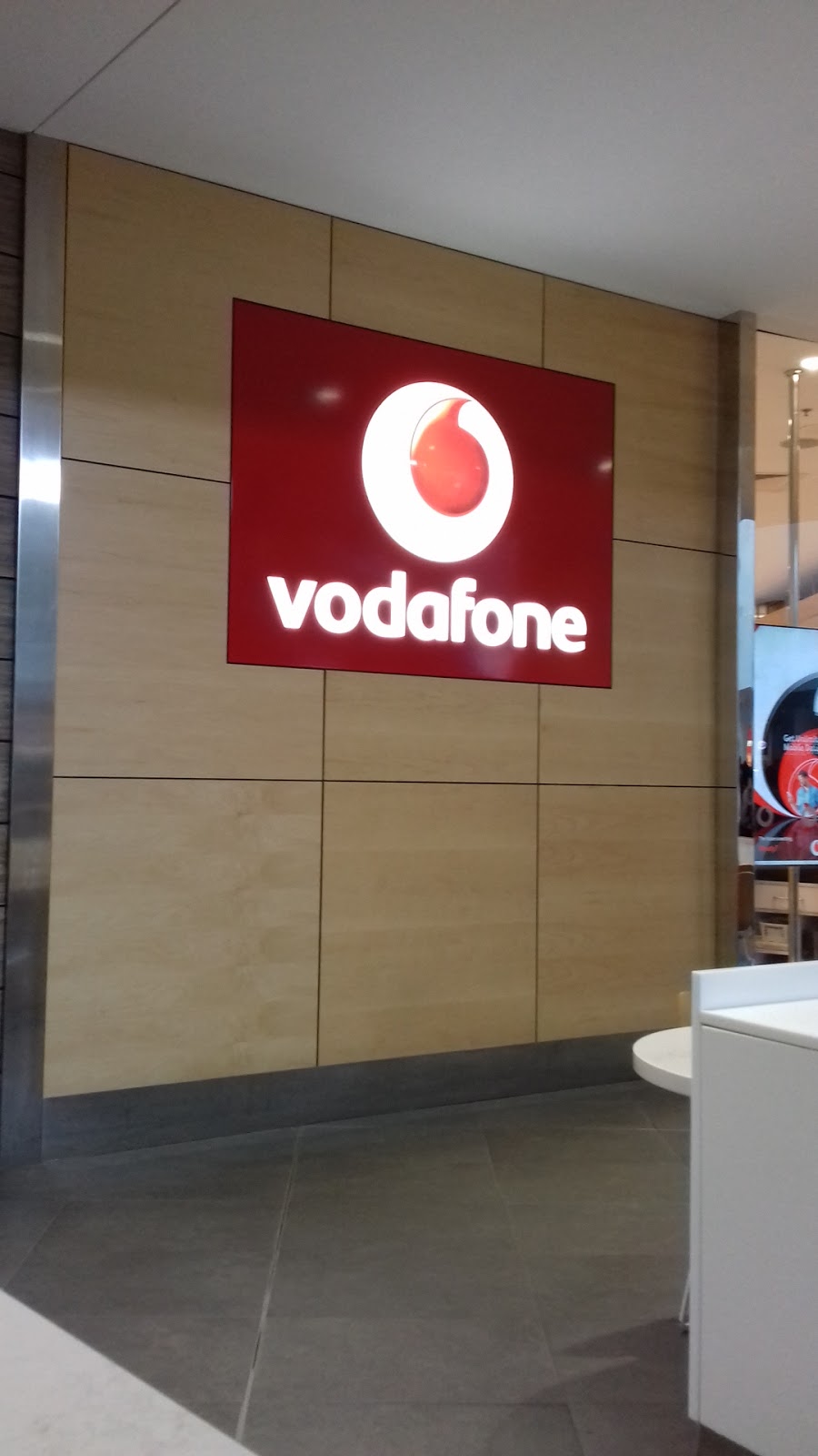 Vodafone | S 2047 Arbour Ln, Robina QLD 4230, Australia | Phone: 1300 650 410