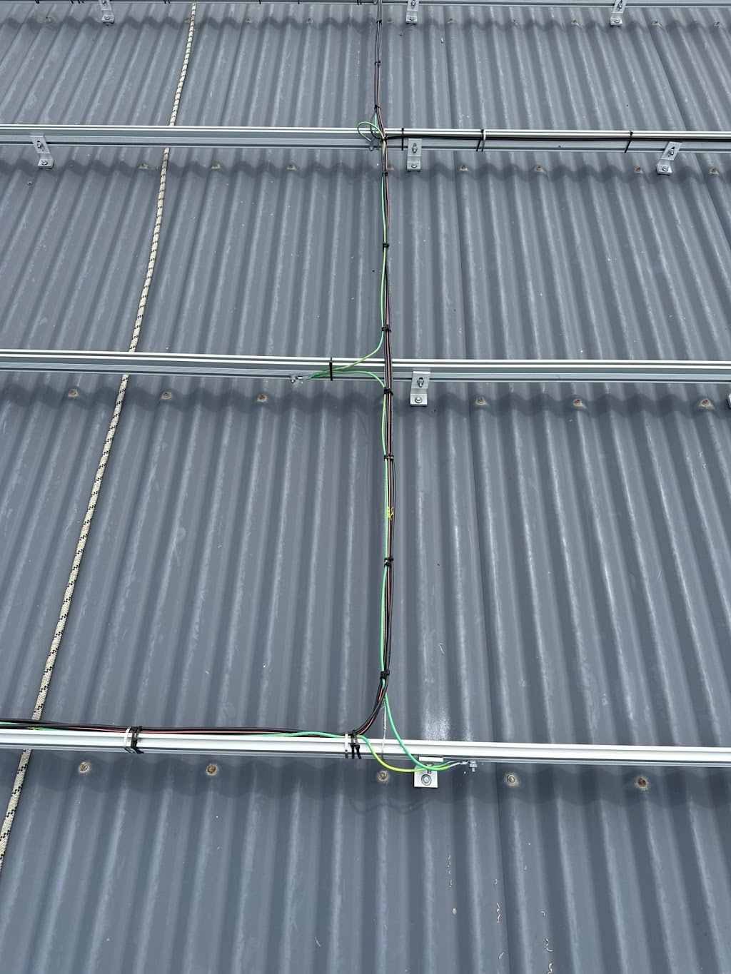 Solar Coaster Tasmania | Unit 3/27 Marlborough St, Sandy Bay TAS 7005, Australia | Phone: 0417 313 737