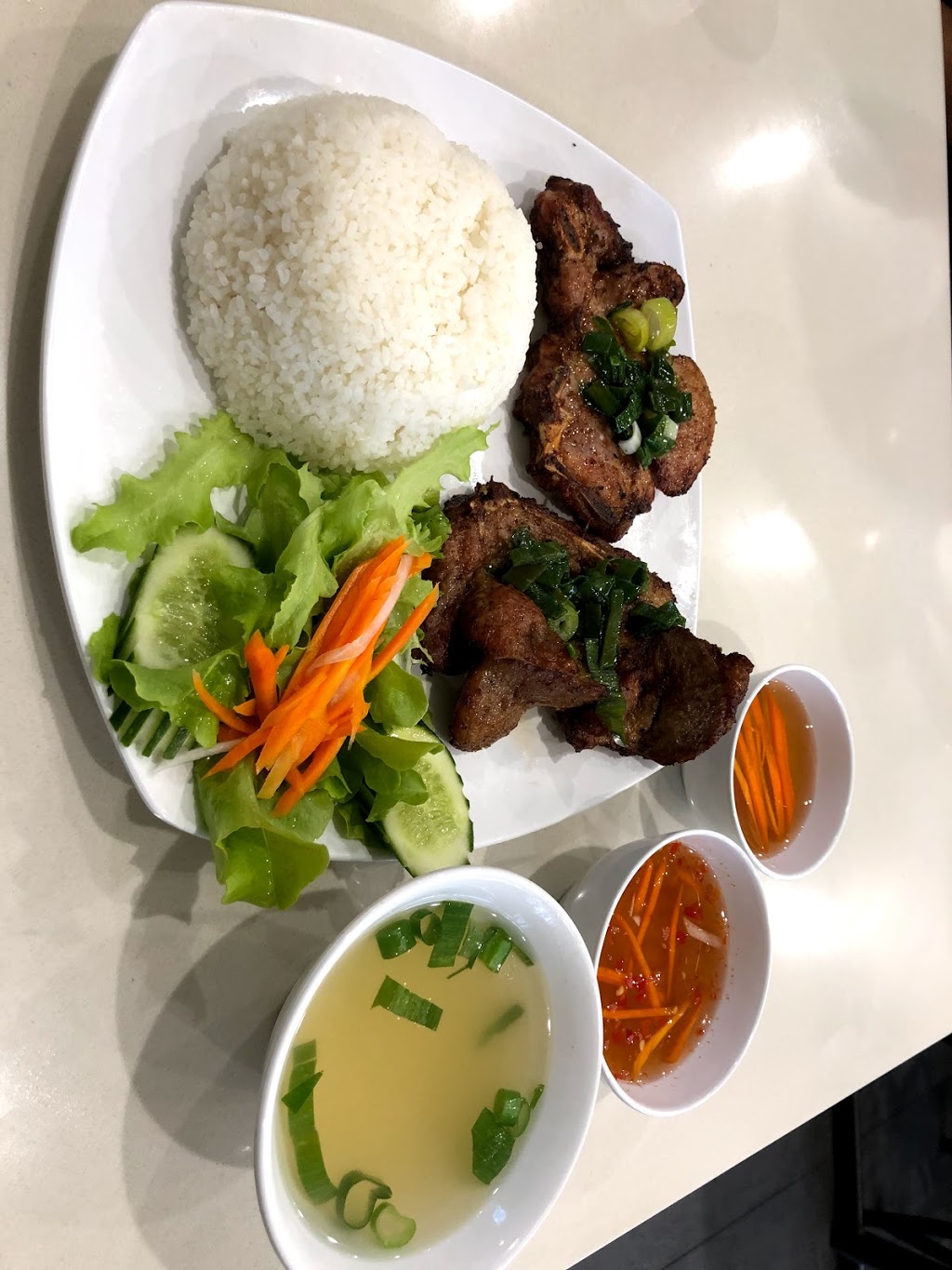Tam Broken Rice Vietnamese Restaurant | Shop 2/32-34 Canley Vale Rd, Canley Vale NSW 2166, Australia | Phone: (02) 9727 2887