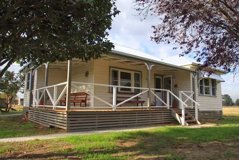 Bunyip Home Farm | lodging | 20 Anderson Rd, Bunyip VIC 3815, Australia | 0356295587 OR +61 3 5629 5587
