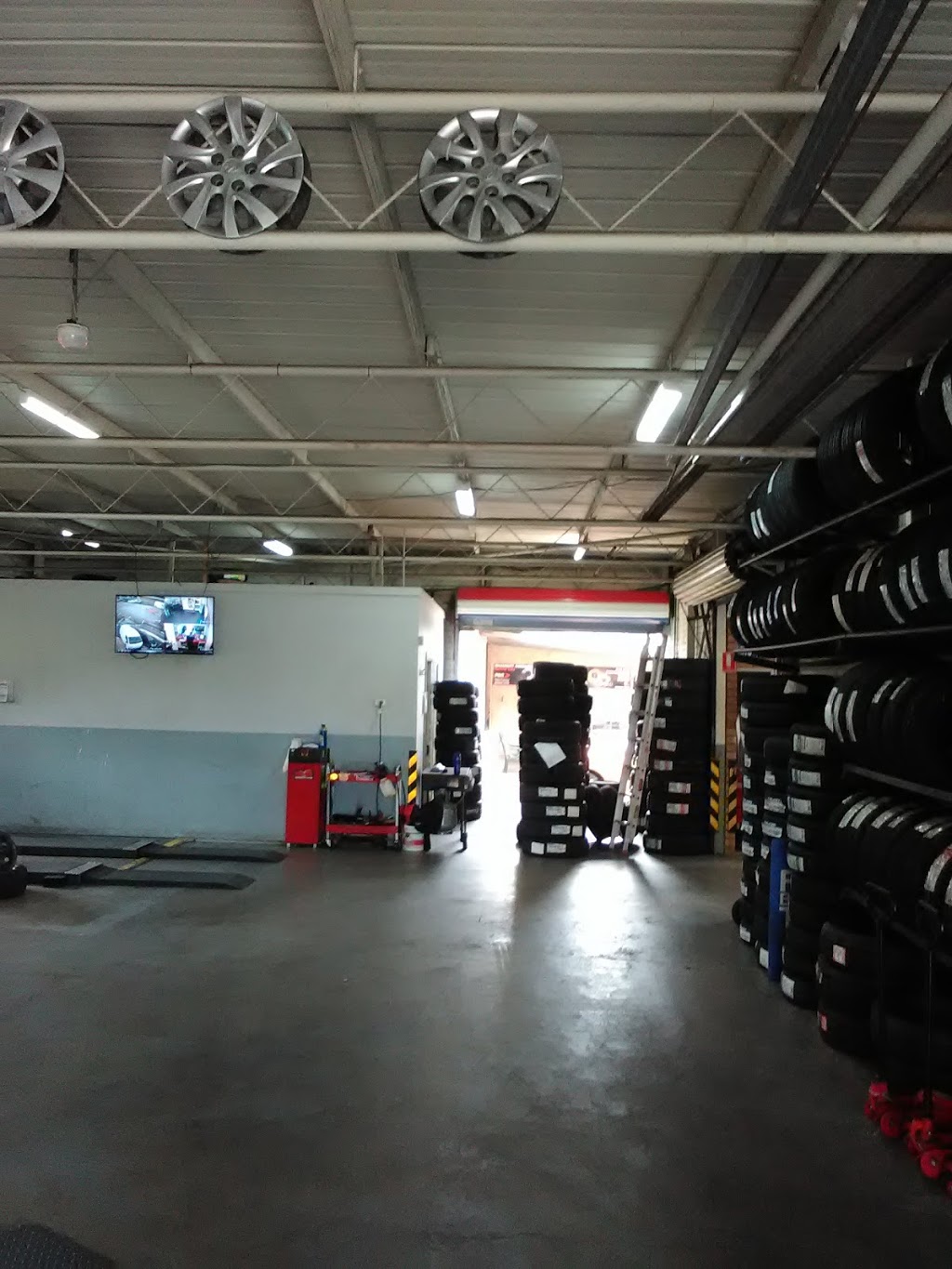 Tyrepower | 110 Princes Hwy, Figtree NSW 2525, Australia | Phone: (02) 4271 6000