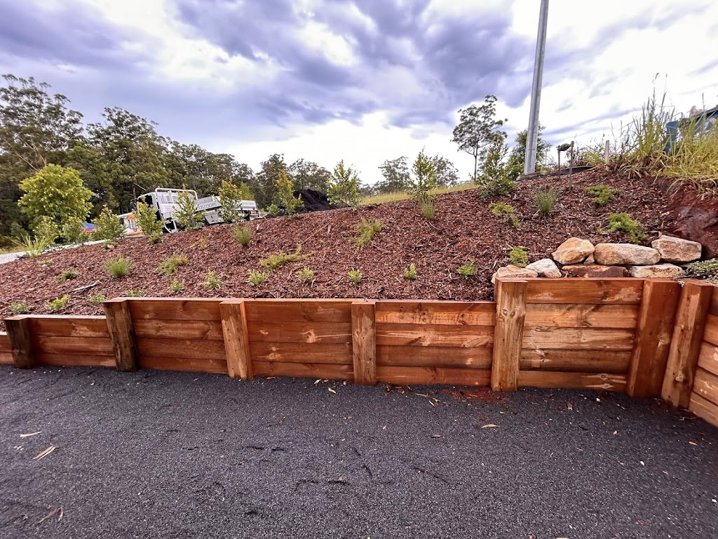 Lewis Landscapes | 7 Nutmeg Cl, Yippin Creek NSW 2446, Australia | Phone: 0438 305 319