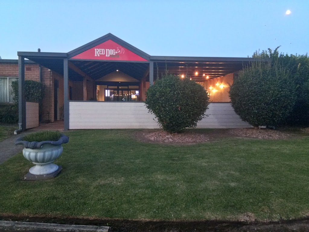 Red Dog on the Green | restaurant | 147 The Avenue, Figtree NSW 2525, Australia | 0242291947 OR +61 2 4229 1947