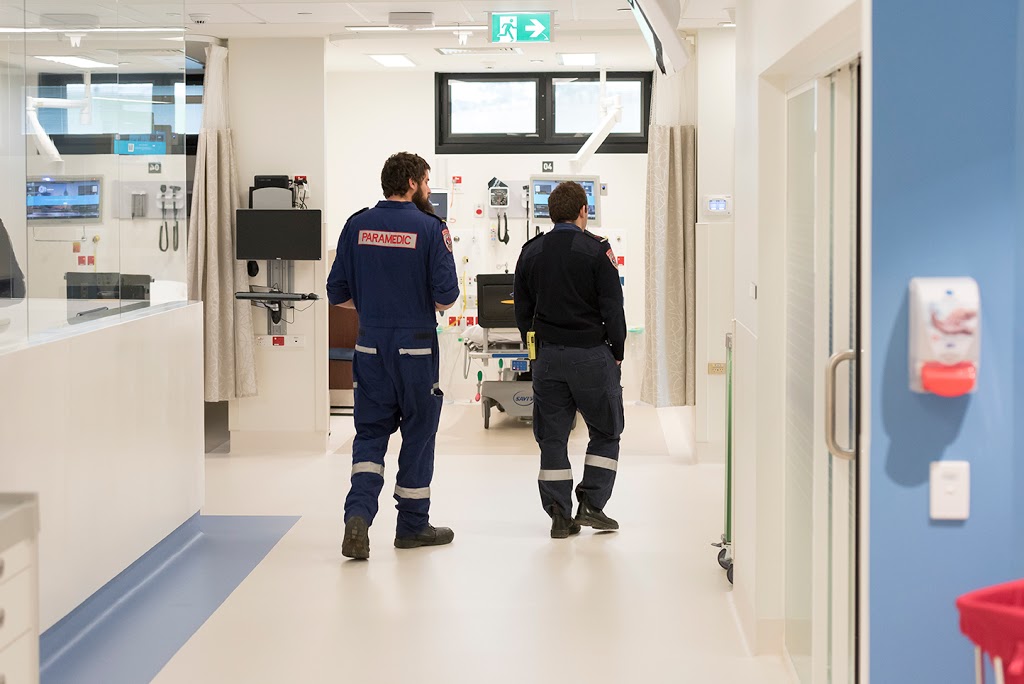 Epworth Geelong Emergency Department | hospital | 1A Epworth Place, Waurn Ponds VIC 3216, Australia | 0352717000 OR +61 3 5271 7000