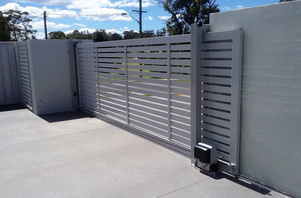 V & M Fencing & Gates - Colorbond, Slat, Louver, Pool Fences | general contractor | Servicing Panania, Menai, Moorebank, Prestons, Padstow, Oatley, Sutherland Engadine, Sans Souci, Bexley, Sylvania, Caringbah, Kirrawee, Chipping Norton Kingsgrove, Sutherland Shire, Bankstown, Eastern Suburbs, Mahogany Cl, Alfords Point NSW 2234, Australia | 0414327658 OR +61 414 327 658