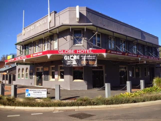 Globe Hotel Cootamundra | 116 Wallendoon St, Cootamundra NSW 2590, Australia | Phone: (02) 6942 1446