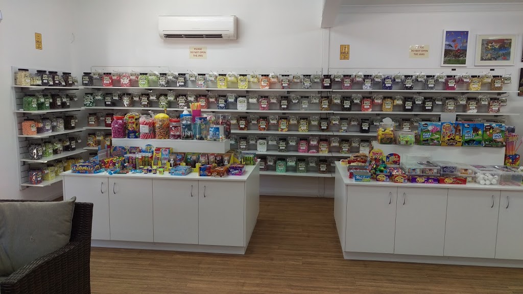 Lots of Lollies Mogo | store | 44 Princes Hwy, Mogo NSW 2536, Australia | 0244744979 OR +61 2 4474 4979