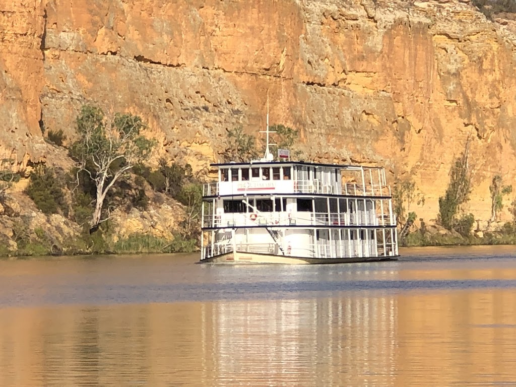 Karnak Waters River Murray Houseboats Vonni Diva |  | Pelican Dr, Mannum SA 5238, Australia | 0419988388 OR +61 419 988 388