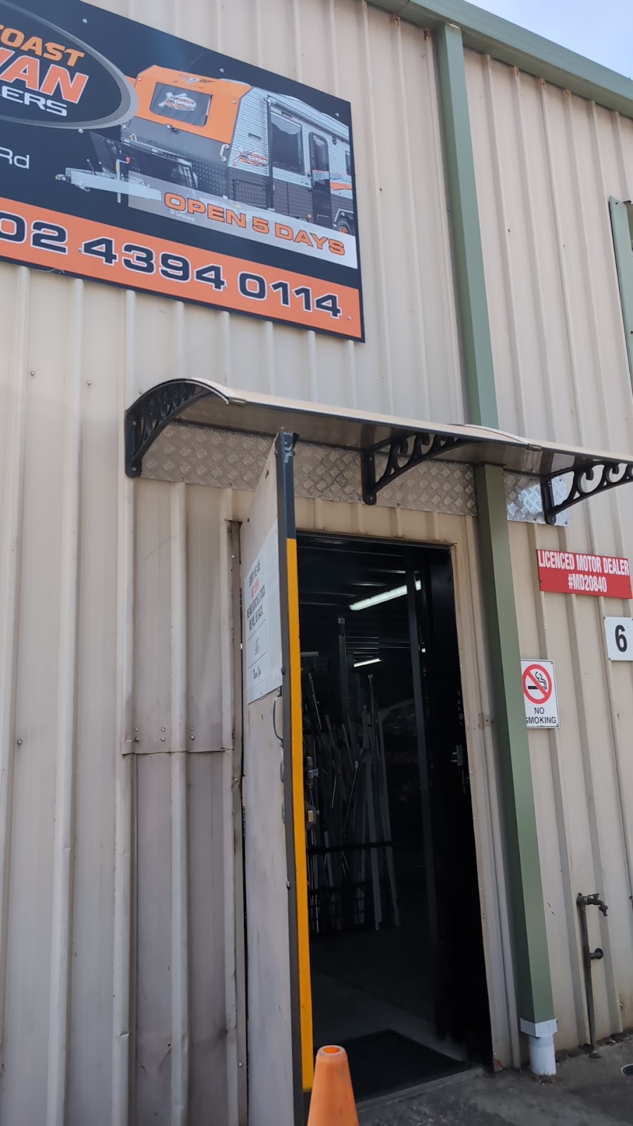 Central Coast Caravan Dismantlers | Unit 6/14-16 Arizona Rd, Charmhaven NSW 2263, Australia | Phone: (02) 4394 0114