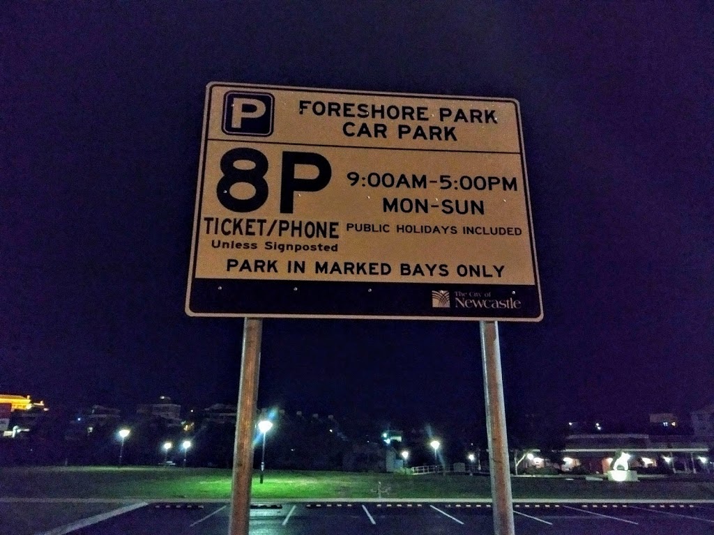 Foreshore Park Car Park | parking | Foreshore Park, Wharf Rd, Newcastle NSW 2300, Australia | 0249742000 OR +61 2 4974 2000