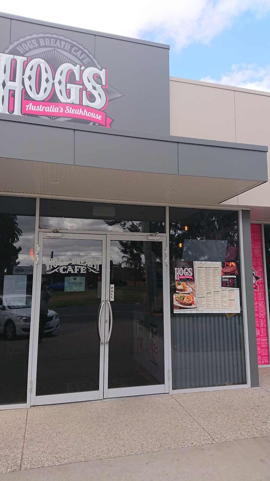 Hogs Breath Café | cafe | 134 Deakin Ave, Mildura VIC 3500, Australia | 0350230000 OR +61 3 5023 0000