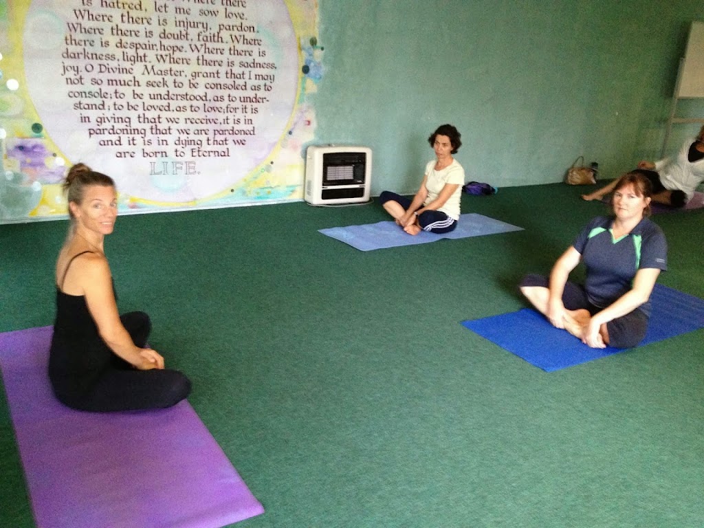 Yoga with Laura | 4 Preston Point Rd, East Fremantle WA 6158, Australia | Phone: 0427 272 252