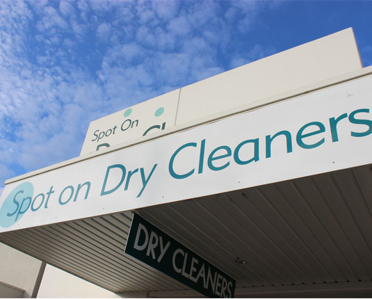 Spot on Dry Cleaners | laundry | 178 Annesley St, Echuca VIC 3564, Australia | 0354822674 OR +61 3 5482 2674