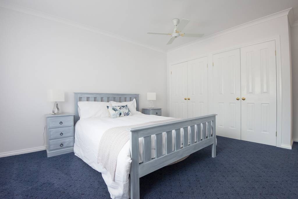 Sea-esta | Eleven Mile Beach Rd, Pink Lake WA 6450, Australia | Phone: 0427 715 117