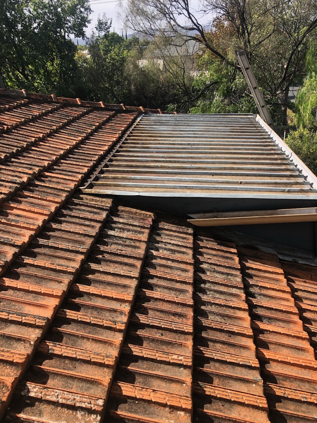 Adelaide Guttering | roofing contractor | U1/6 Parson St, Sturt SA 5047, Australia | 1300665323 OR +61 1300 665 323