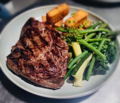 The Wheatsheaf Hotel | 14433 New England Hwy, East Greenmount QLD 4359, Australia | Phone: 0413 013 608