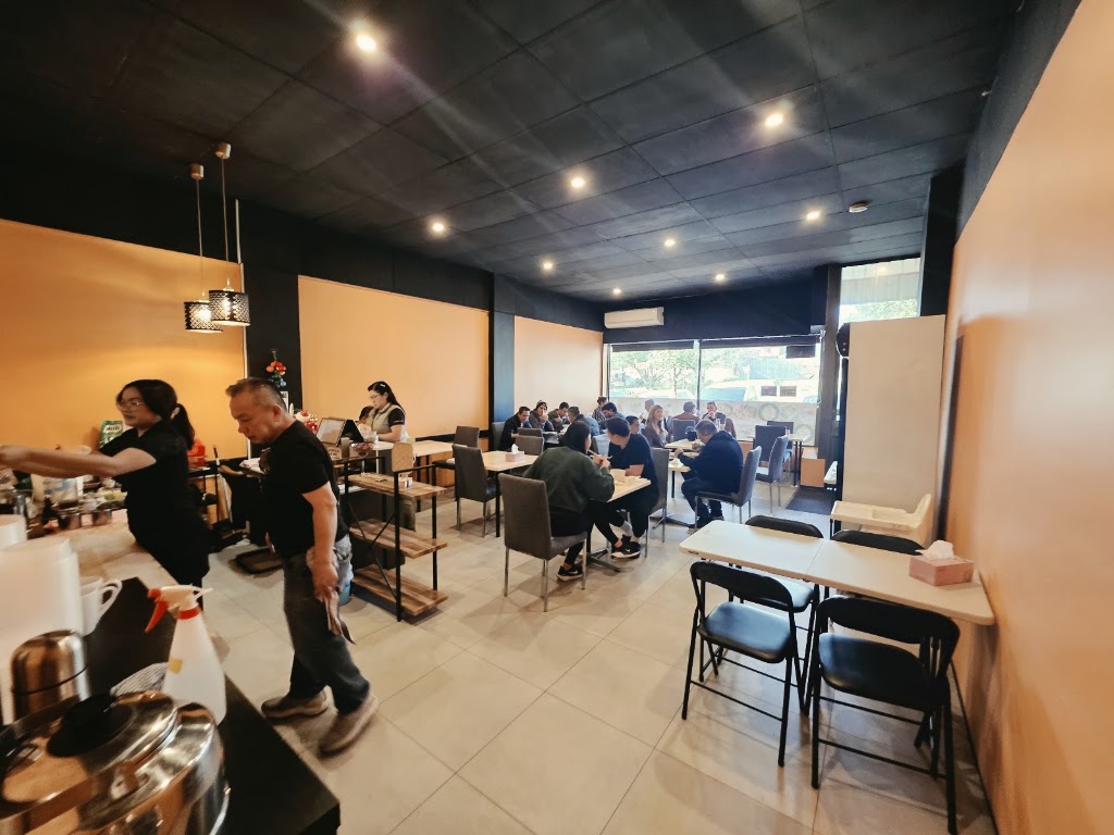 Mee & More Malaysian Restaurant | 96 Doveton Ave, Eumemmerring VIC 3177, Australia | Phone: (03) 9702 0712