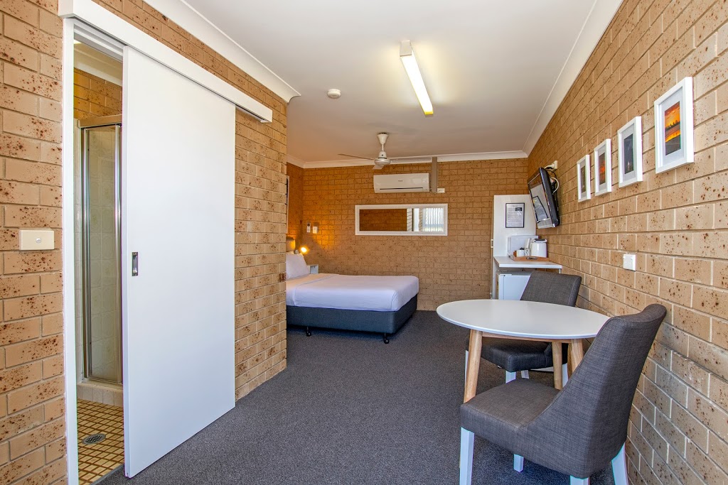 Coast Inn Motel | 311 River St, Ballina NSW 2478, Australia | Phone: (02) 6686 3300