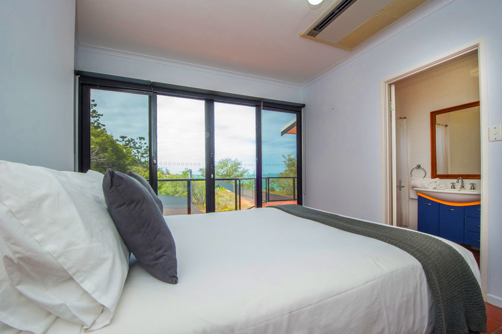 The Beach House at Arthur Bay | 1 Arthur Bay Rd, Magnetic Island QLD 4819, Australia | Phone: (07) 4778 5955