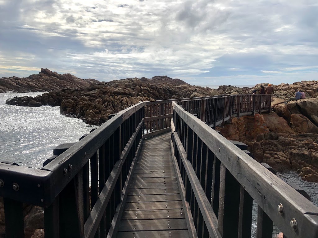 Canal Rocks | tourist attraction | Leeuwin-Naturaliste National Park, Canal Rocks Rd, Busselton WA 6280, Australia | 0897525800 OR +61 8 9752 5800