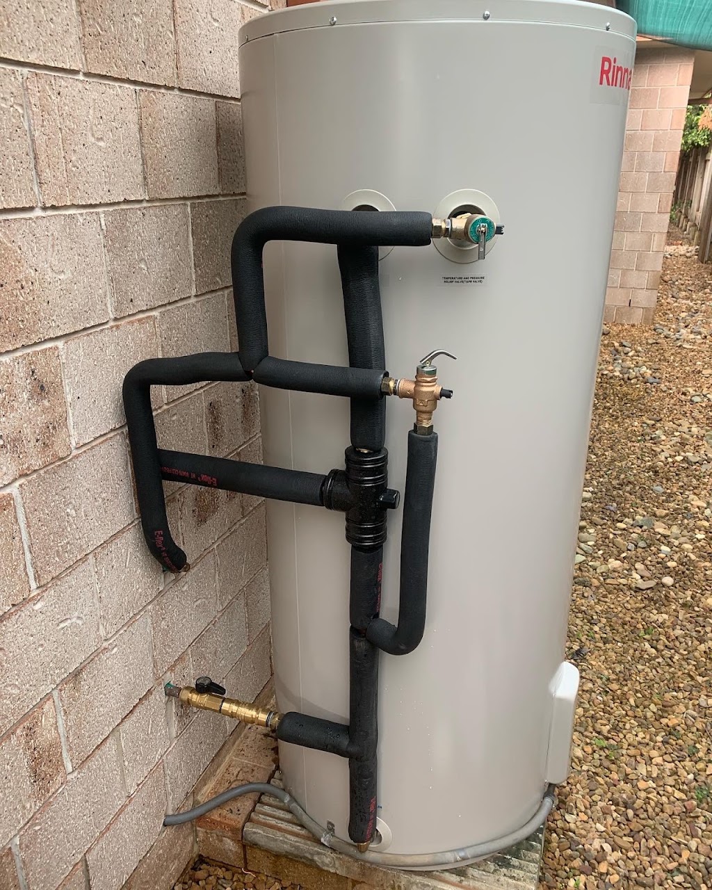 Point 2 Point Plumbing Drainage & Gas | 105 Moreton Terrace, Beachmere QLD 4510, Australia | Phone: 0407 643 414
