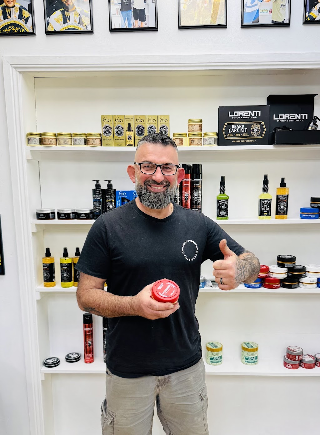 Robertson Barber | ‏Shop 3/79-81 Hoddle St, Robertson NSW 2577, Australia | Phone: 0411 897 772