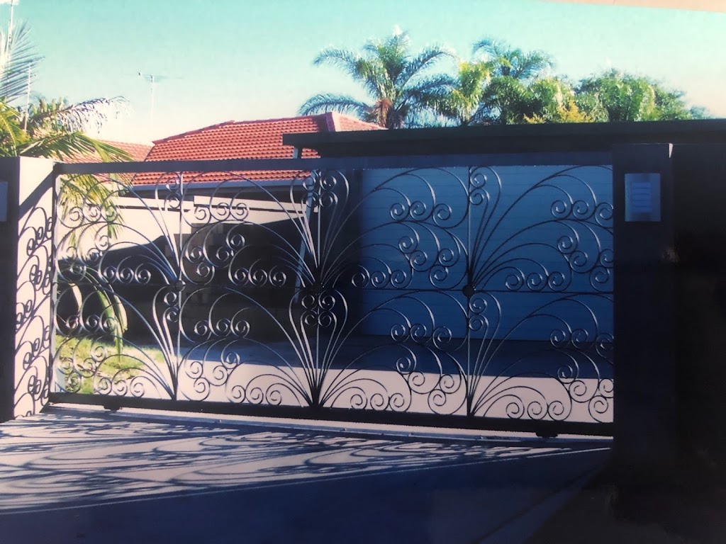 Magic Door & Gate Service & Installation | store | 4 Devlan St, Mansfield QLD 4122, Australia | 0738496666 OR +61 7 3849 6666