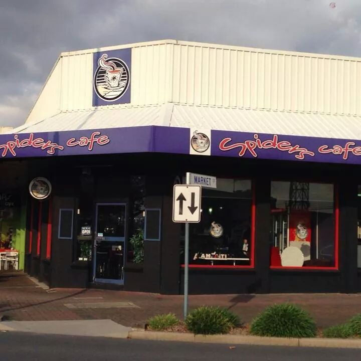 Spiders Cafe | cafe | 93 Albert St, Moe VIC 3825, Australia | 0351272840 OR +61 3 5127 2840