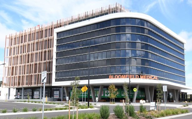 Eye Surgery Associates Orange | Bloomfield Medical Centre, Suite 3, Level 5/1521 Forest Rd, Orange NSW 2800, Australia | Phone: (02) 6361 2960