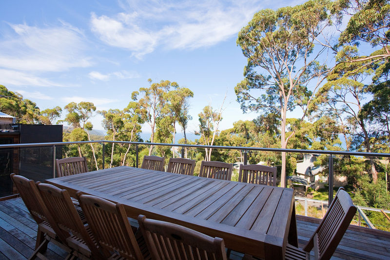 GRAN VISTA Hoilday Home Lorne | lodging | 24A Toorak Terrace, Lorne VIC 3232, Australia | 0352894233 OR +61 3 5289 4233