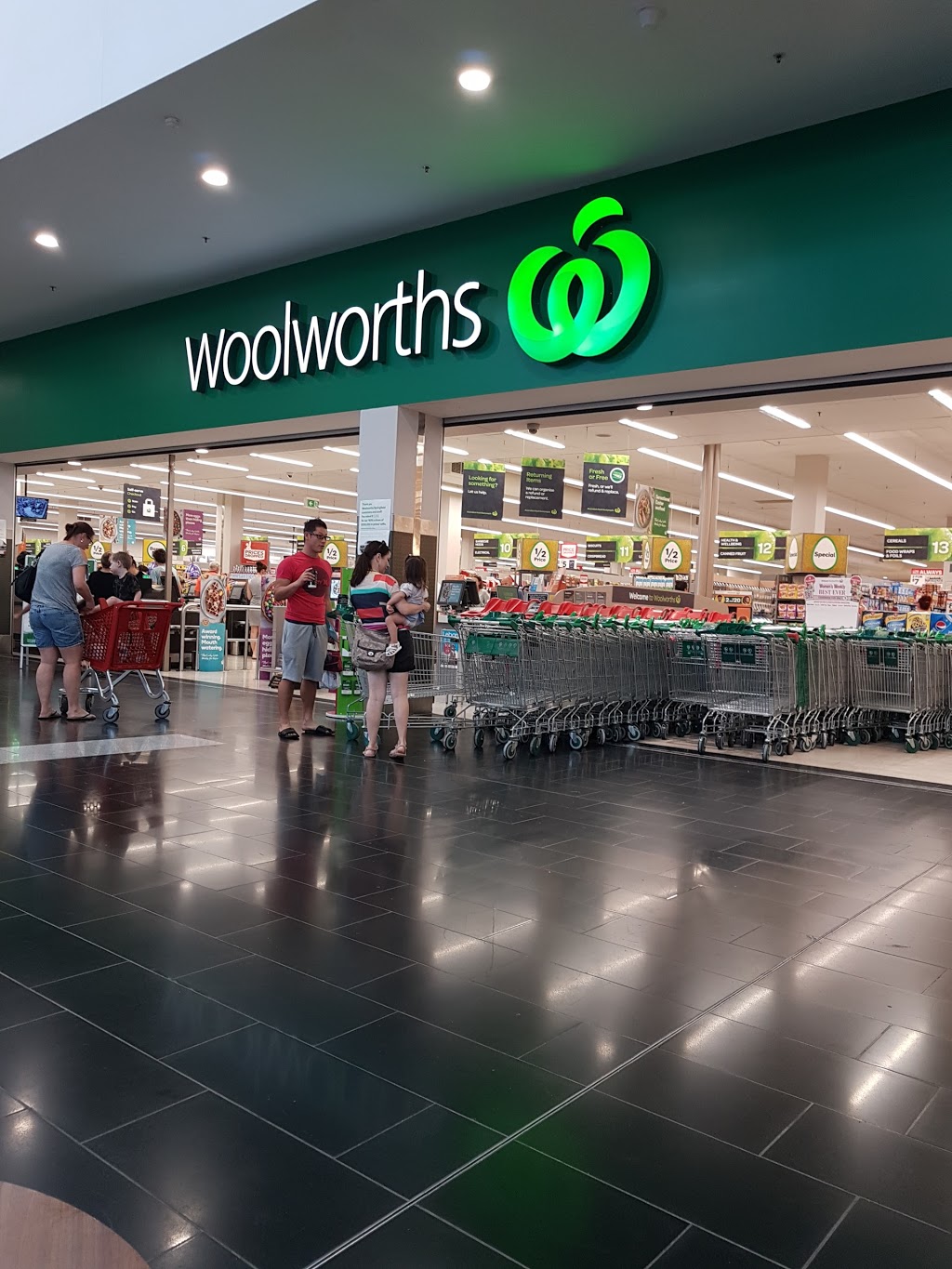Woolworths Springfield | supermarket | 1 Main St, Springfield Central QLD 4300, Australia | 0738197132 OR +61 7 3819 7132