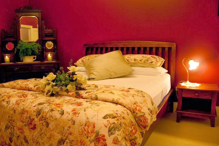 Newcastles Bed & Breakfast | lodging | 9 Morehead St, Lambton NSW 2299, Australia | 0410613519 OR +61 410 613 519