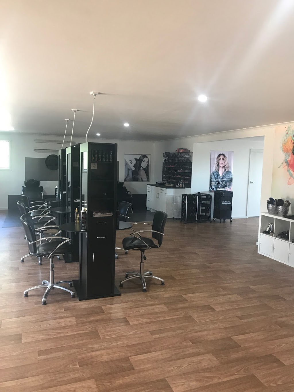 BJs Hair & Beauty Salon | hair care | 21 Hunter Rd, Waikerie SA 5330, Australia | 0885412916 OR +61 8 8541 2916