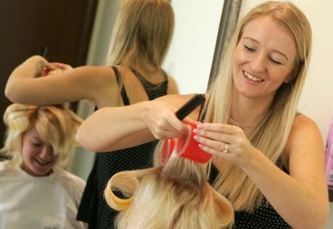 Bridal Hairdressers Glen Waverley | hair care | 26 Tinarra Ct, Wantirna South VIC 3152, Australia | 0422327176 OR +61 422 327 176