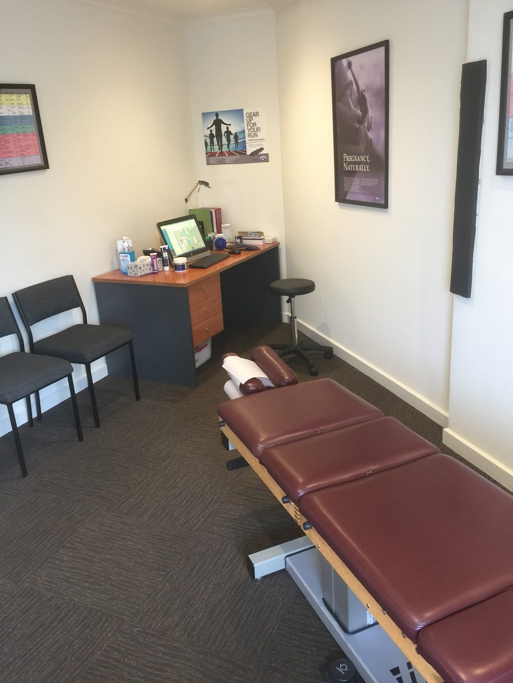 Naturally Well Chiropractic- DROMANA | 10/143 Point Nepean Rd, Dromana VIC 3936, Australia | Phone: (03) 5981 9000