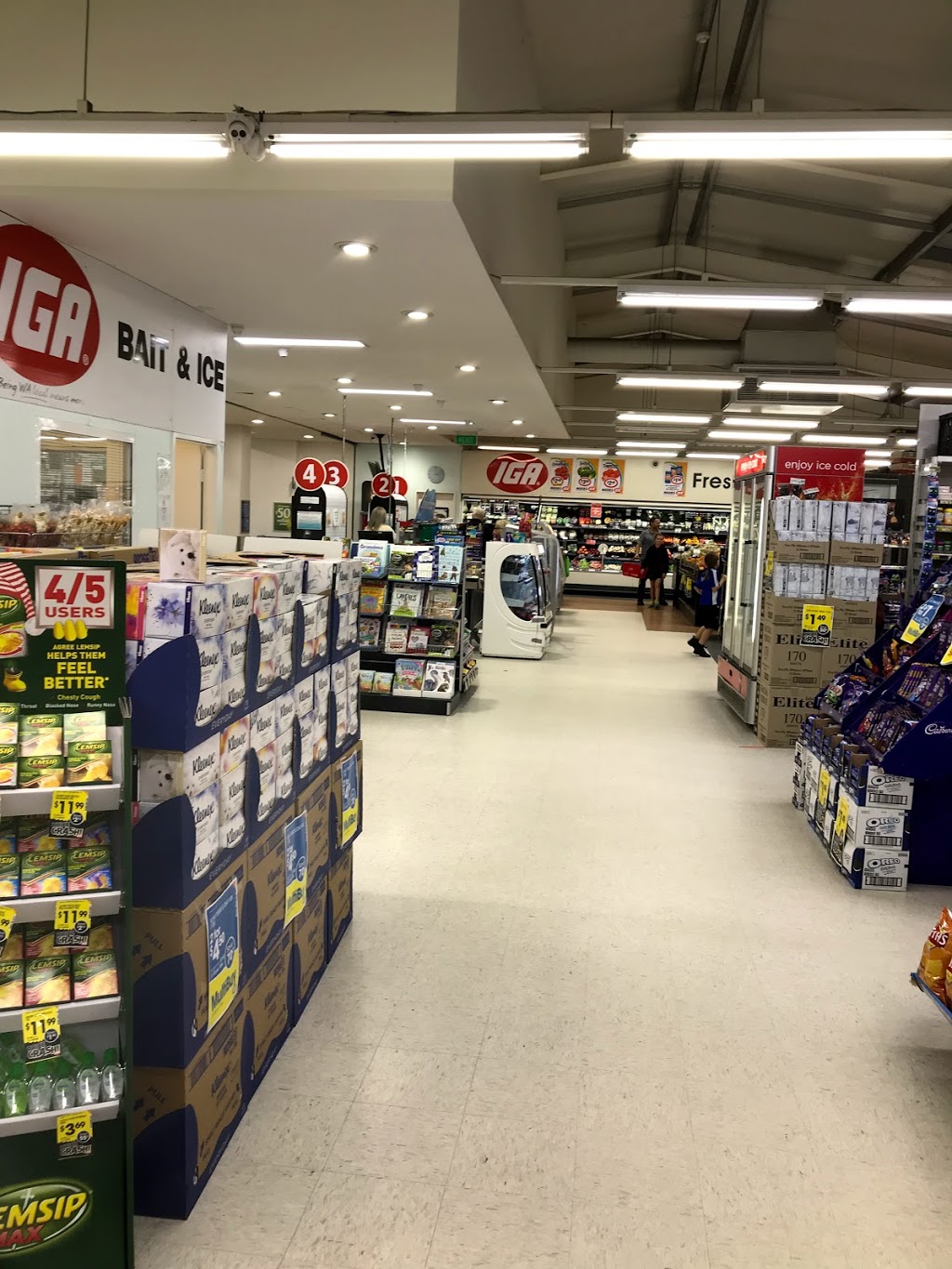 IGA | supermarket | Lot 1 White St, Jurien Bay WA 6516, Australia | 0896521420 OR +61 8 9652 1420