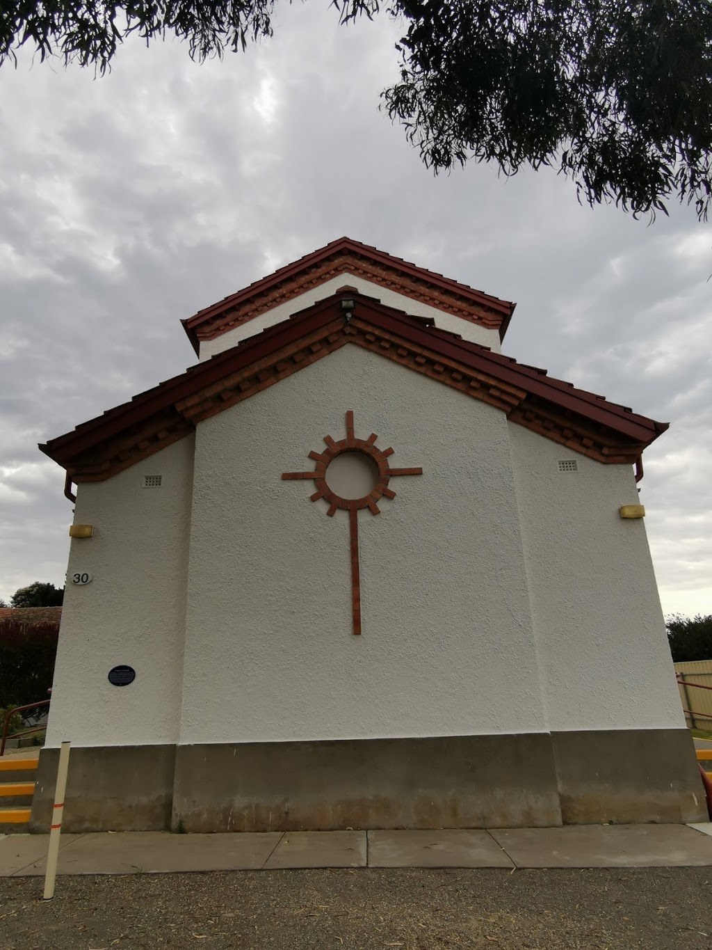 St Joan of Arc CAtholic Church | church | 32 Seaview Rd, Victor Harbor SA 5211, Australia | 0429098802 OR +61 429 098 802