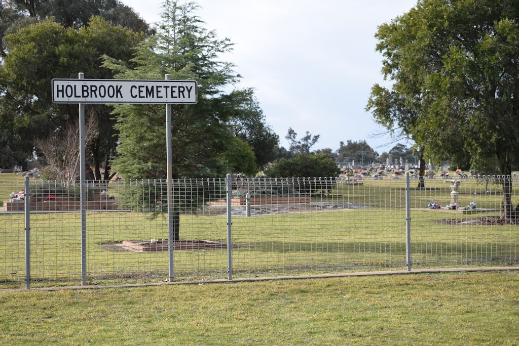 Holbrook Cemetery | Holbrook NSW 2644, Australia | Phone: (02) 6029 8588