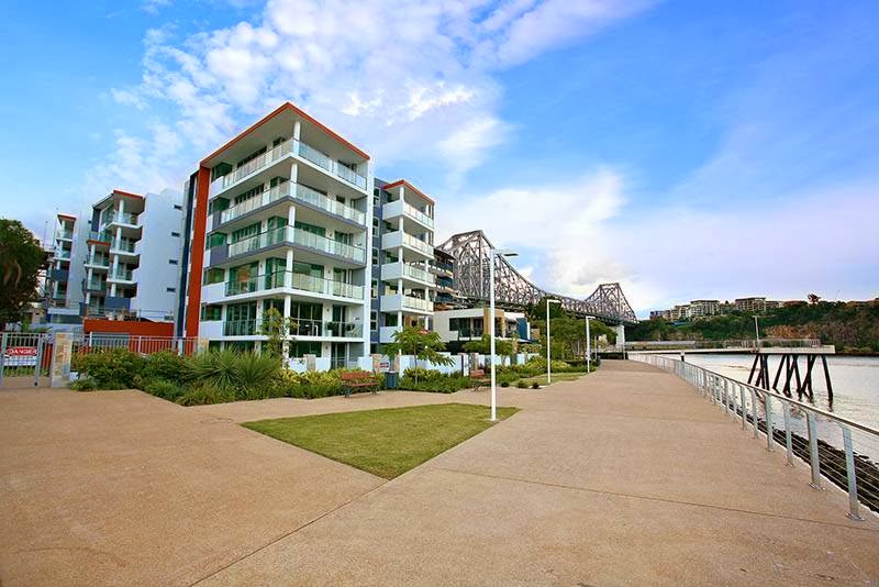 Simon Caulfield Real Estate | 2 Scott St, Kangaroo Point QLD 4169, Australia | Phone: 0437 935 912