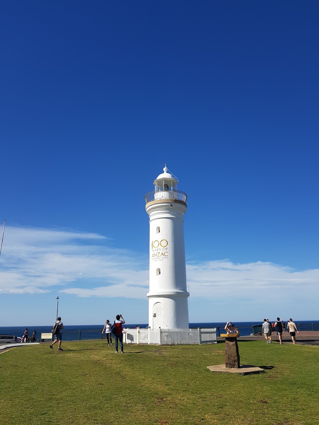 Kiama Lighthouse | travel agency | Blowhole Point Road, Kiama NSW 2533, Australia | 0242323322 OR +61 2 4232 3322