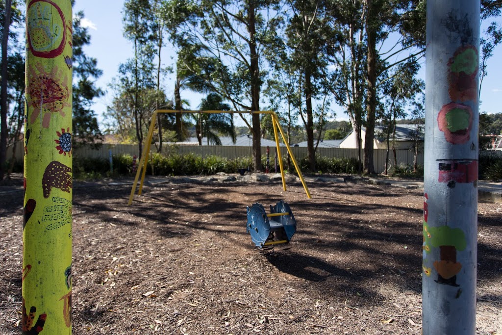 Country Grove Playground |  | 17 Country Grove Dr, Cameron Park NSW 2285, Australia | 0249210333 OR +61 2 4921 0333