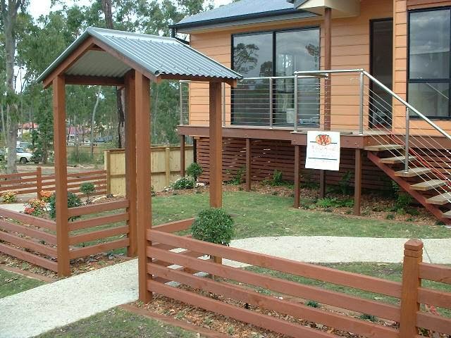 Huber Town & Country Fencing | 15 Hoop Pine Ct, Jimboomba QLD 4280, Australia | Phone: (07) 5547 8155