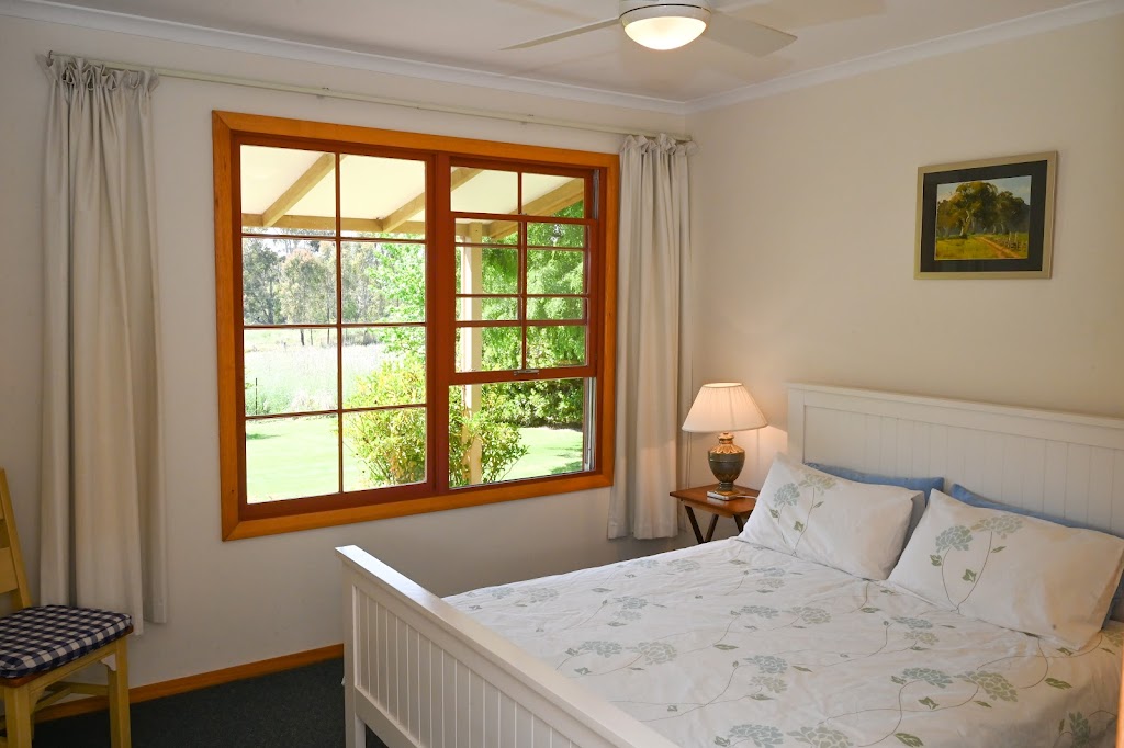 Jasmine Cottage | 7 Snake Gully Rd, Walwa VIC 3709, Australia | Phone: 0422 630 529