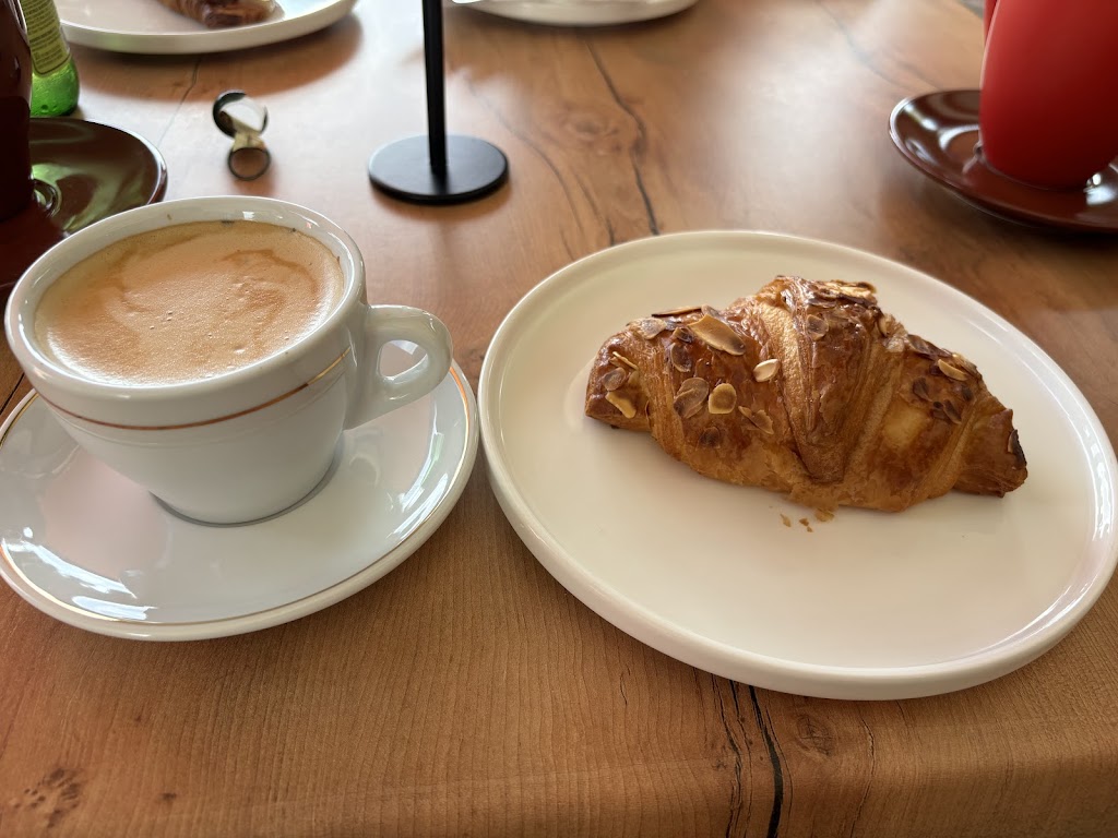 Cafe @ Hansford Flowers | 58 Hansford Rd, Coombabah QLD 4216, Australia | Phone: (07) 5529 6334