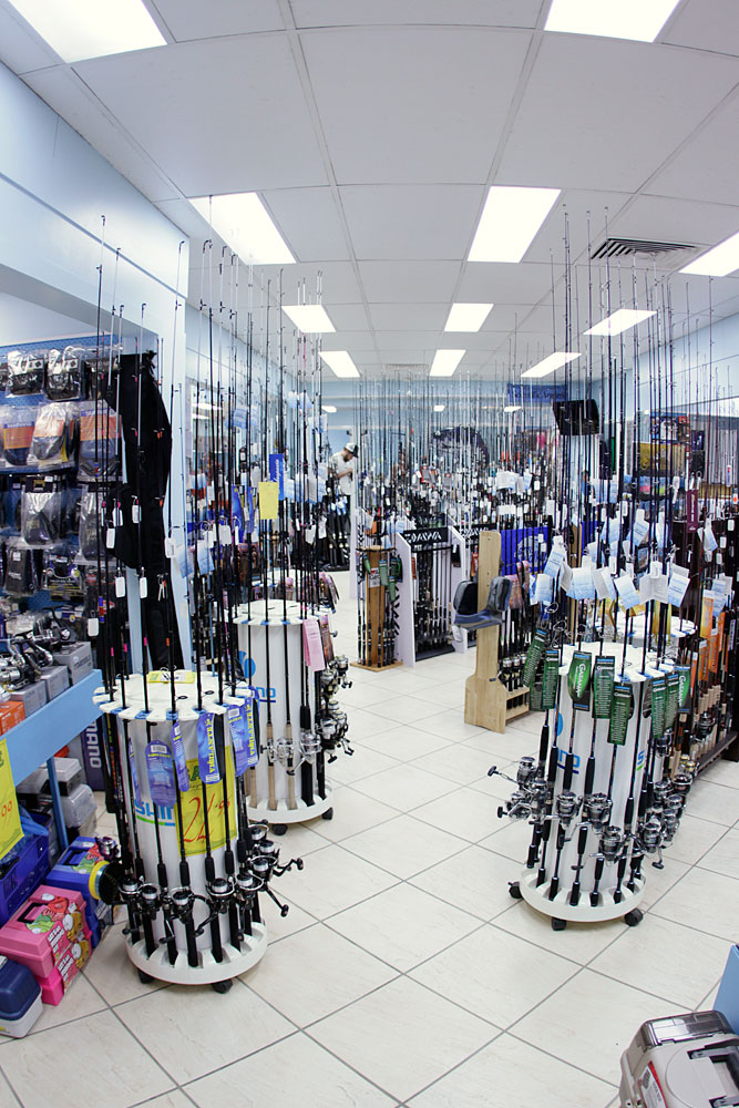 Joness Tackle | store | 692 Gympie Rd, Chermside QLD 4032, Australia | 0733502054 OR +61 7 3350 2054