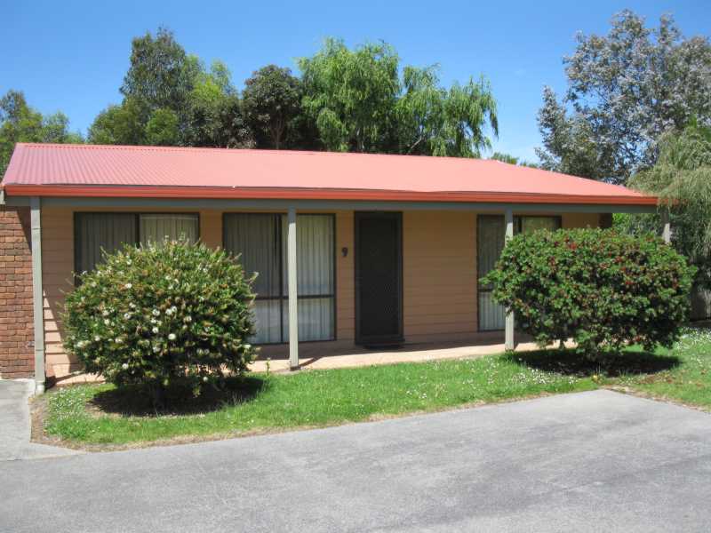 Campbell Holiday Home | 49/47 Pascoe St, Apollo Bay VIC 3233, Australia | Phone: (03) 5237 2600