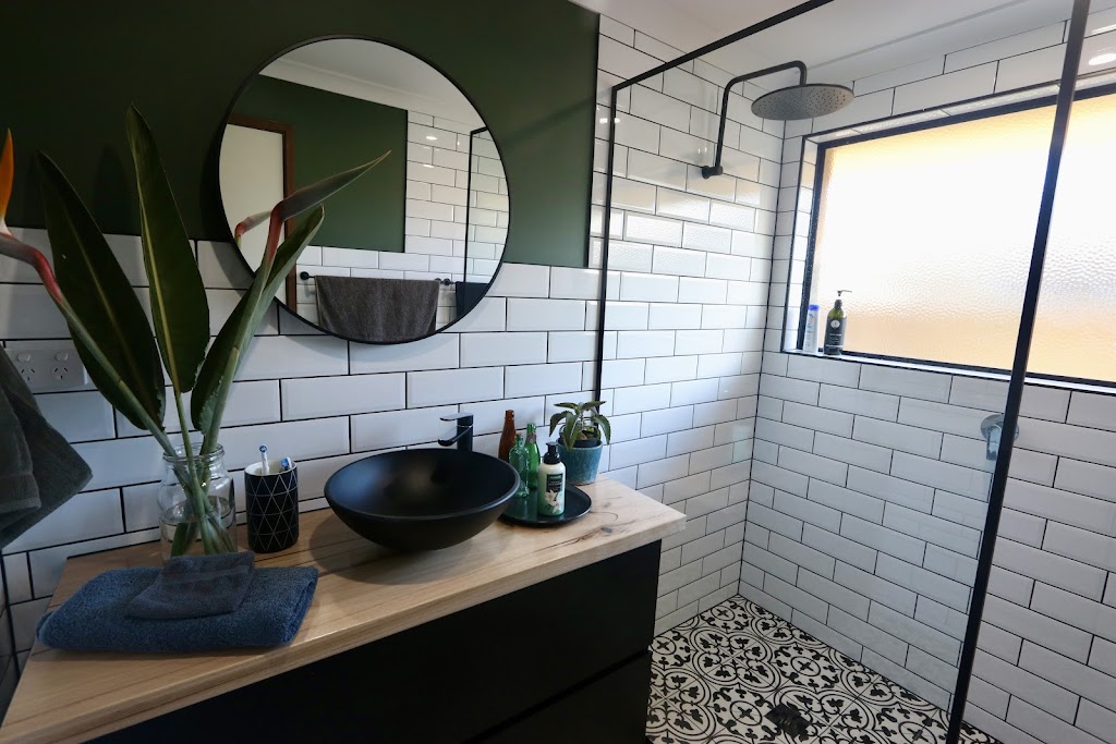 Creative Bathroom Solutions | 293 Main St, Bacchus Marsh VIC 3340, Australia | Phone: 0403 015 091