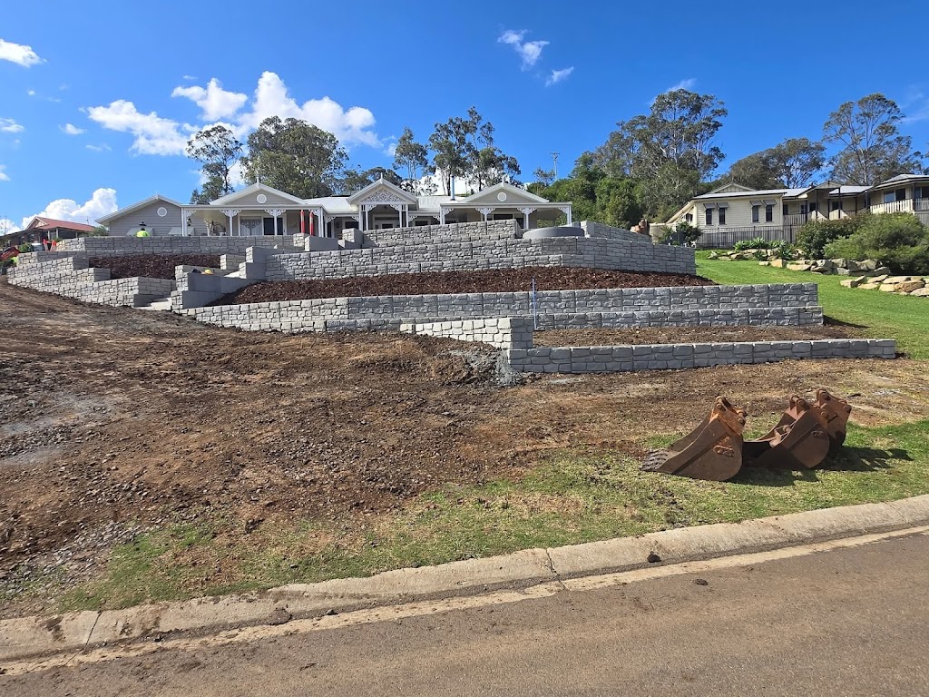 Col Finlay Earthmoving and Landscaping | 5 Jessie Ln, Murphys Creek QLD 4352, Australia | Phone: 0400 991 661