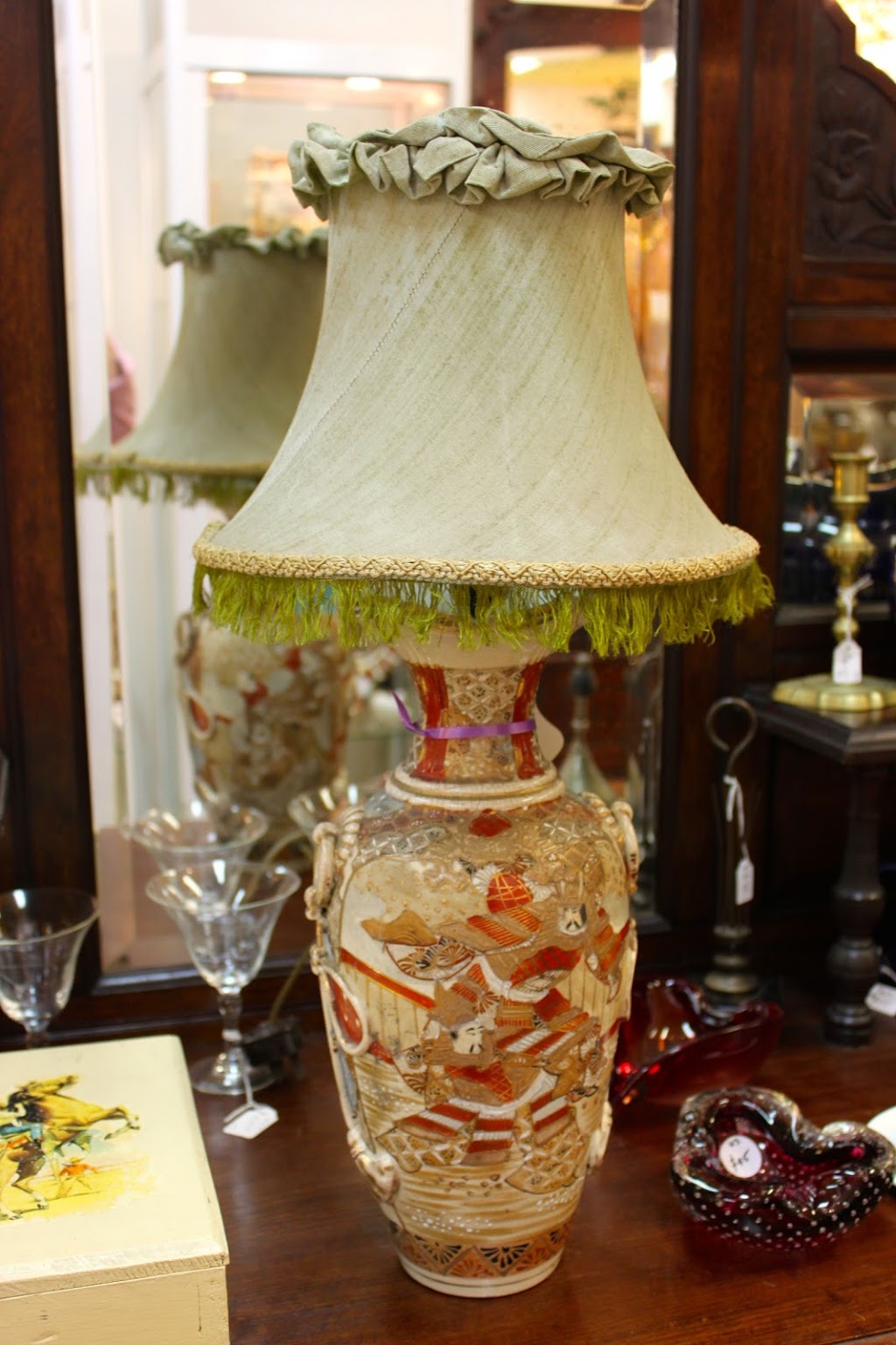 Lavender Hill Antiques & Collectables | 187 Middle St, Cleveland QLD 4163, Australia | Phone: 0427 691 597